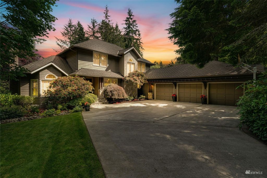 Photo of 2636 262nd Place SE, Sammamish, WA 98075 (MLS # 1993765)