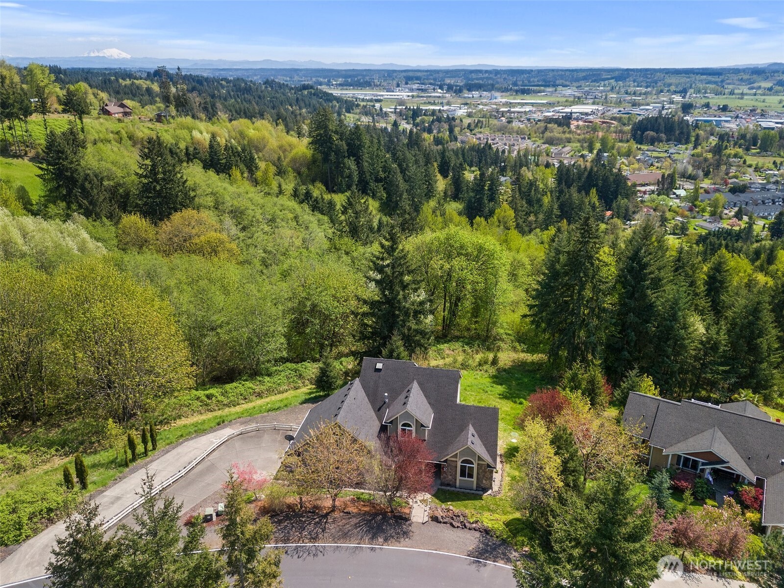 113 Briarwood Court