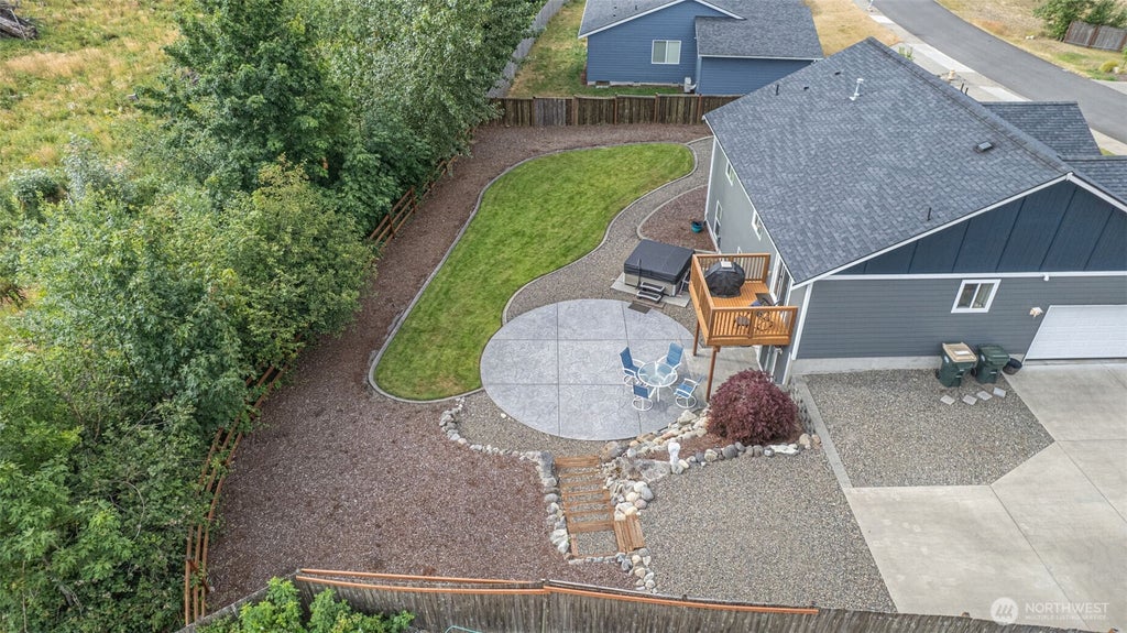 Photo of 905 Cody Street SE, Rainier, WA 98576 (MLS # 2593859)