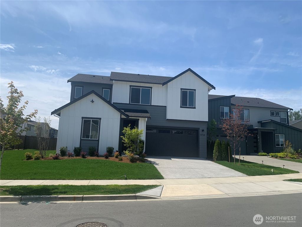 Photo of 13724 208th Drive SE, Monroe, WA 98272 (MLS # 2389507)
