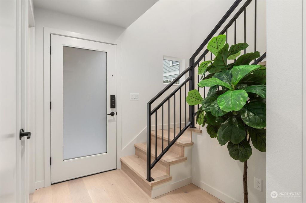 Photo of 1619 N 55th Street, Seattle, WA 98103 (MLS # 2303072)
