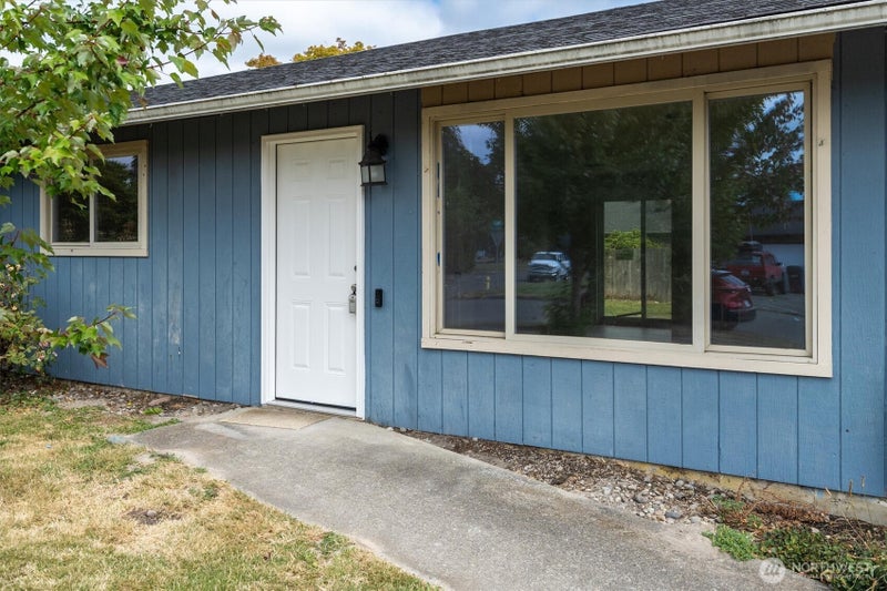 3420 Olive Way