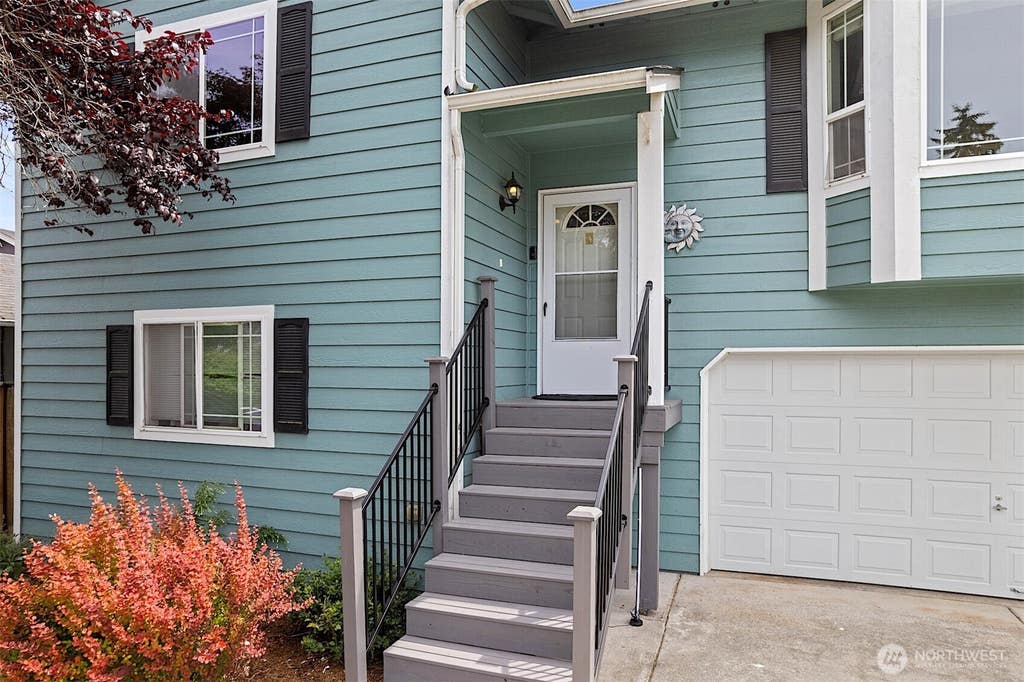 Photo of 120 165th Street S, Spanaway, WA 98387 (MLS # 2546800)