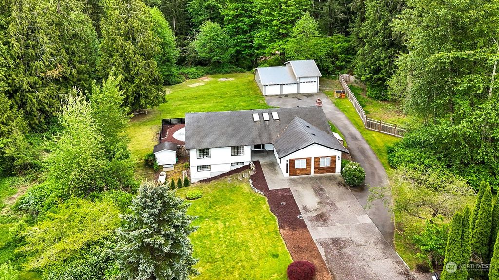 Photo of 10622 46th Place SE, Lake Stevens, WA 98258 (MLS # 2238098)