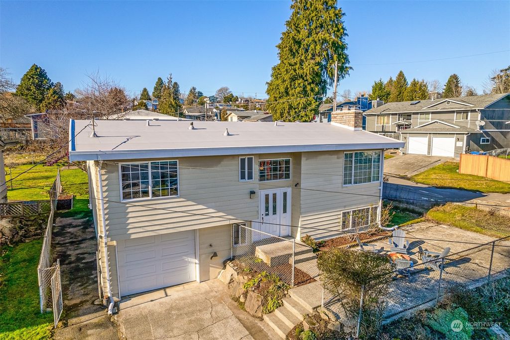 Photo of 8501 39th Avenue S, Seattle, WA 98118 (MLS # 2327271)