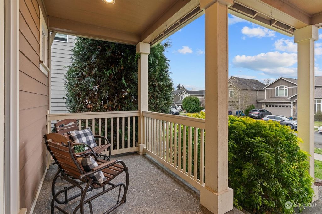 Photo of 3329 80th Avenue NE, Marysville, WA 98270 (MLS # 2315434)