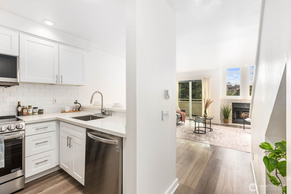 Photo of 10237 SE 3rd Street #5, Bellevue, WA 98004 (MLS # 2577151)