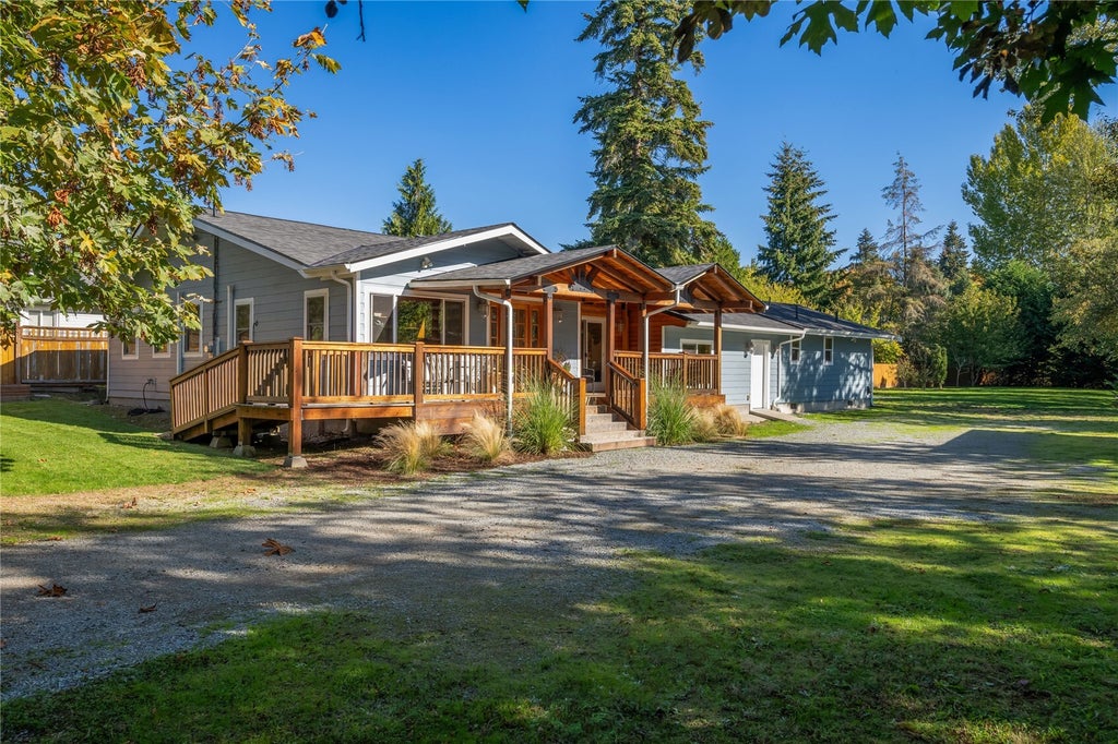 Photo of 9920 28th Avenue SW, Seattle, WA 98126 (MLS # 2595158)