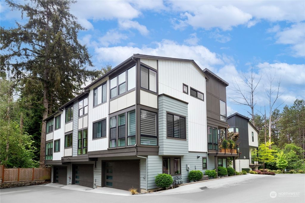 Photo of 7825 NE 121st Lane #B, Kirkland, WA 98034 (MLS # 2241740)