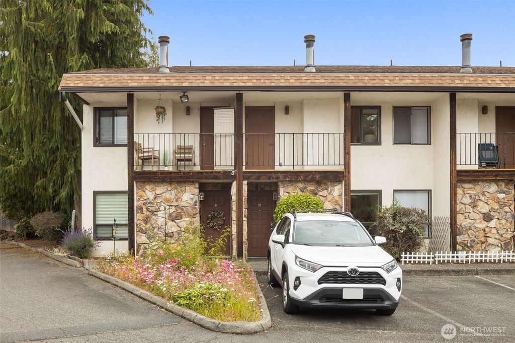 Photo of 7812 196th Street SW #B2, Edmonds, WA 98026 (MLS # 2398382)