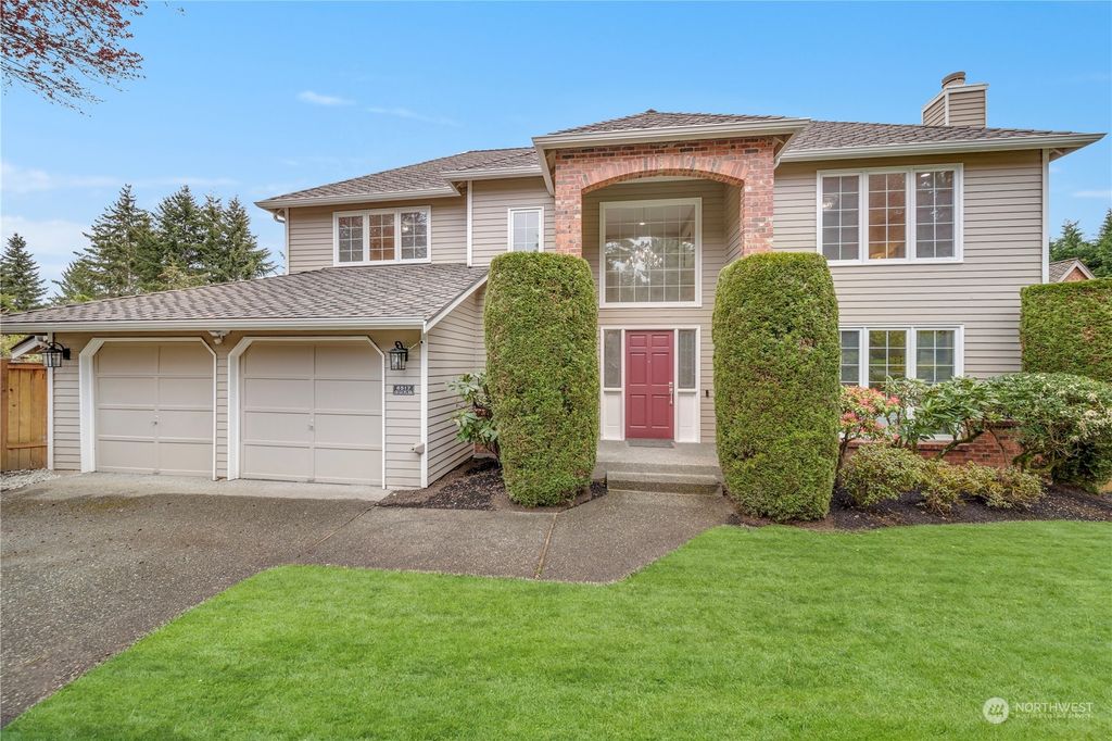 Photo of 6517 151st Place SE, Bellevue, WA 98006 (MLS # 2221938)