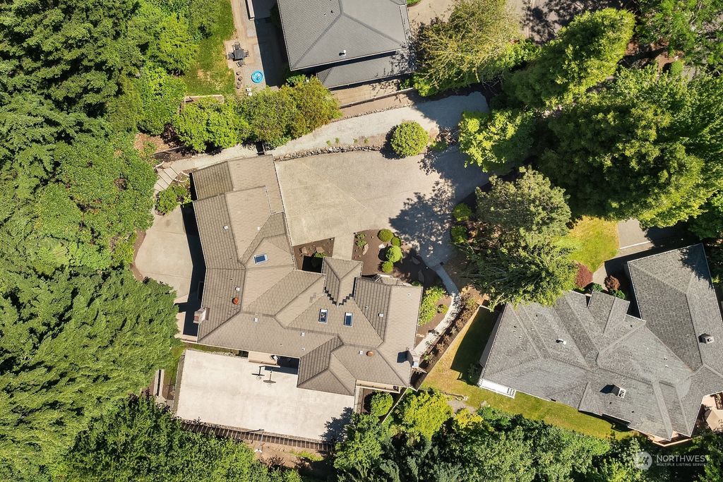 Photo of 4926 119th Place NE, Kirkland, WA 98033 (MLS # 2259418)