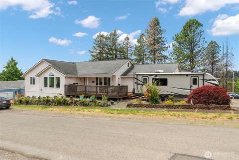 Photo of 506 Church Street, Kelso, WA 98626 (MLS # 2531830)