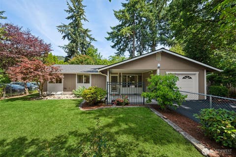Photo of 501 125th Street S, Tacoma, WA 98444 (MLS # 2539857)