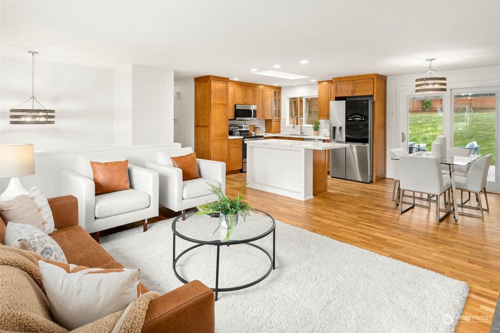 Photo of 13239 85th Avenue NE, Kirkland, WA 98034 (MLS # 2159151)