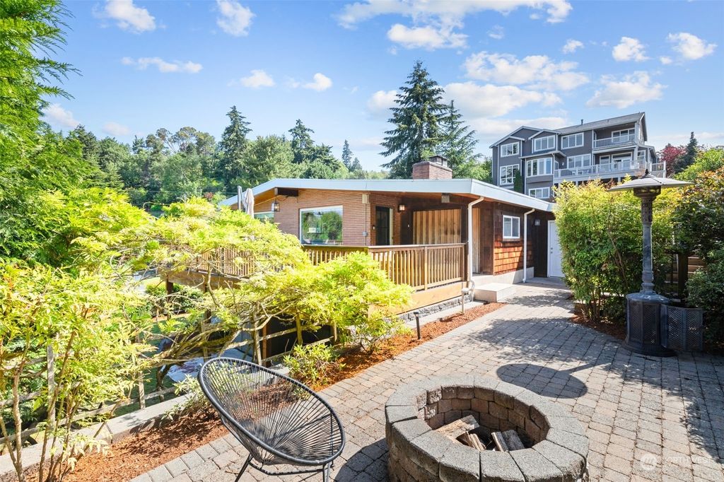 Photo of 4316 SW Donovan Street, Seattle, WA 98136 (MLS # 2251524)