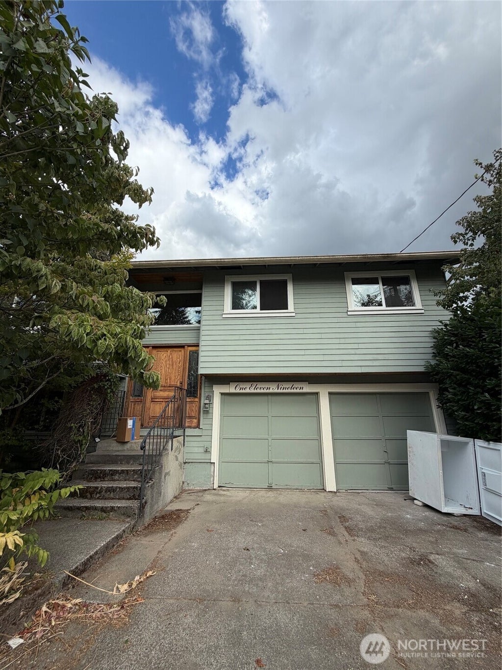 Photo of 11119 38th Drive SE, Everett, WA 98208 (MLS # 2577096)