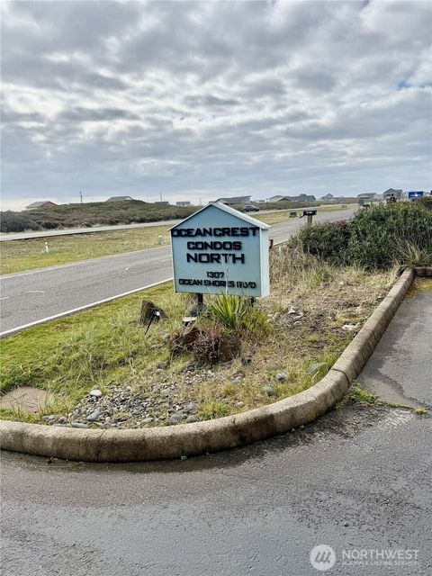 Photo of 1307 Ocean Shores Blvd Boulevard SW #N14, Ocean Shores, WA 98569 (MLS # 2502450)
