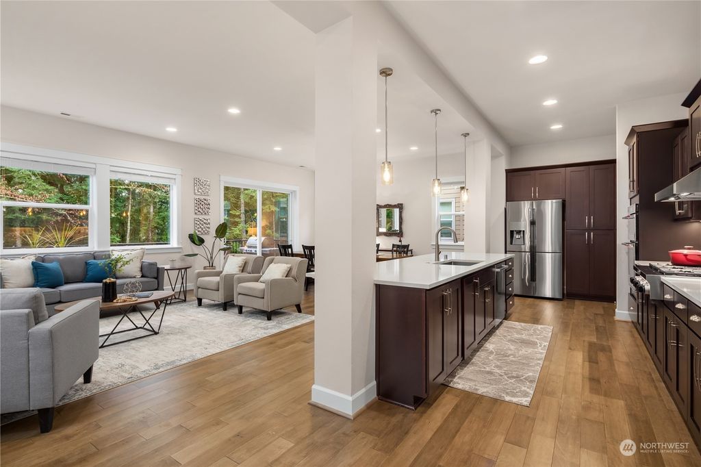Photo of 435 5th Avenue NE, Issaquah, WA 98029 (MLS # 2192754)