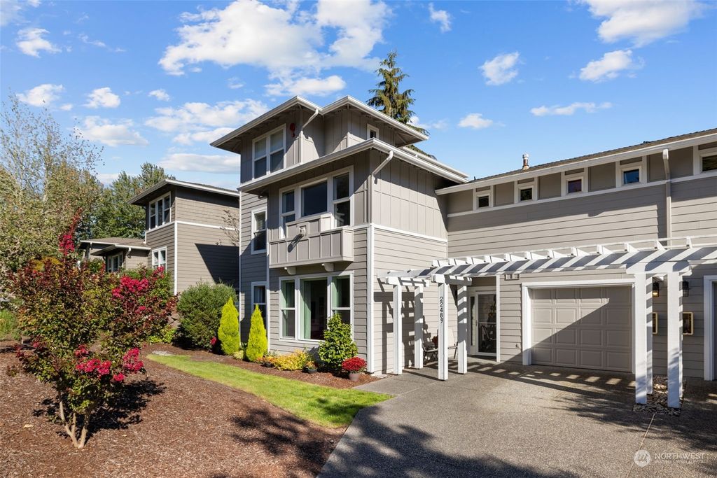 Photo of 22489 SE Highland Terrace #1382, Issaquah, WA 98029 (MLS # 2295375)