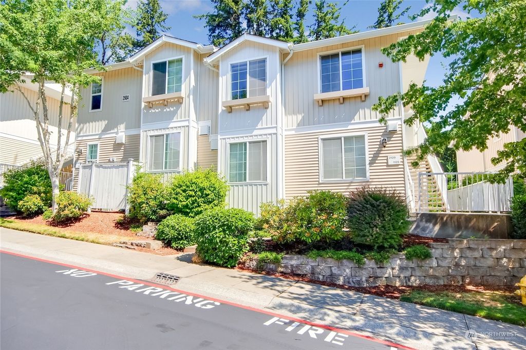 Photo of 2904 SE 8th Street #2129, Renton, WA 98058 (MLS # 2265213)