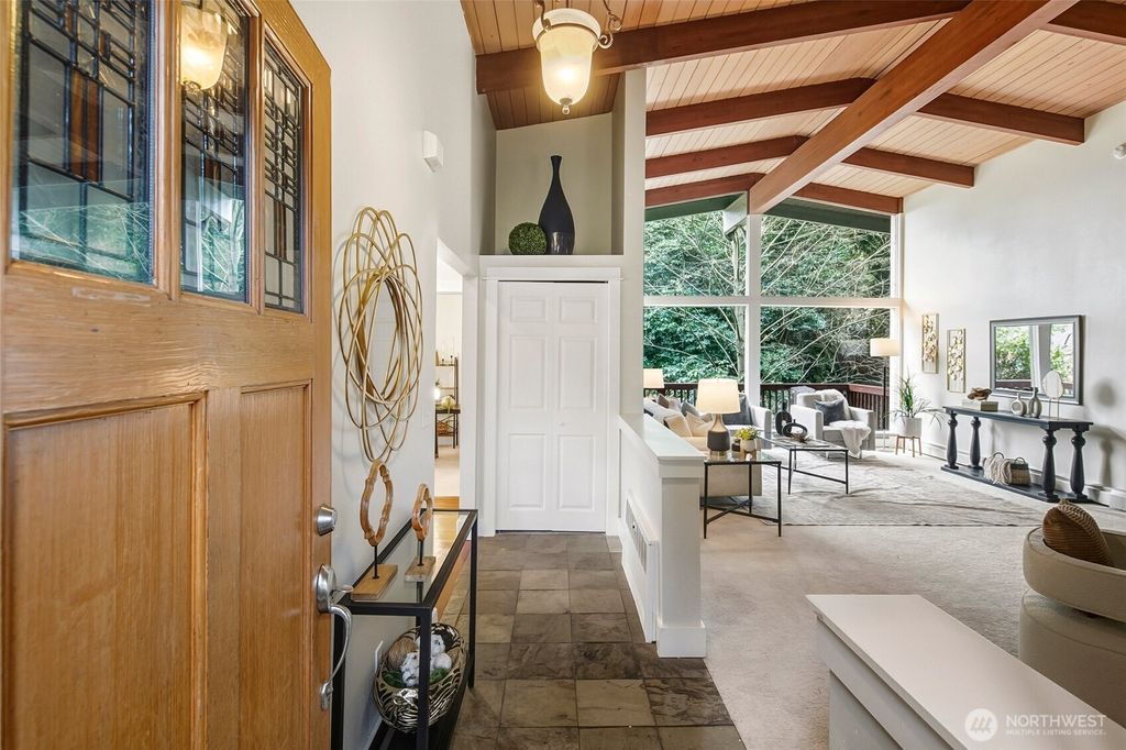 Photo of 10723 24th Avenue NE, Seattle, WA 98125 (MLS # 2482646)