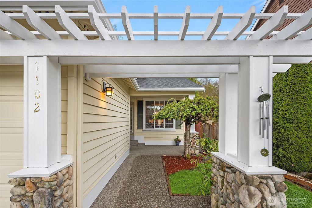 Photo of 1102 185th Street SE, Bothell, WA 98012 (MLS # 2506559)