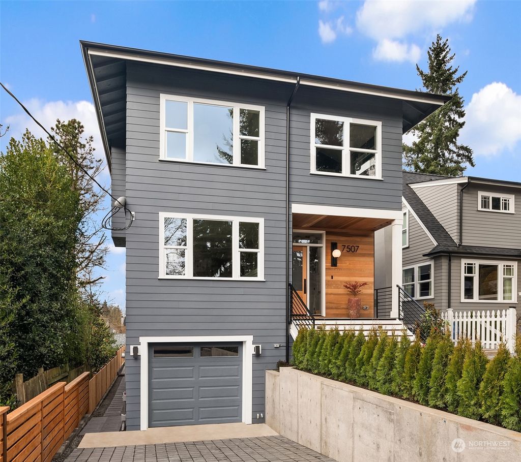 Photo of 7507 41st Avenue NE, Seattle, WA 98115 (MLS # 2203528)