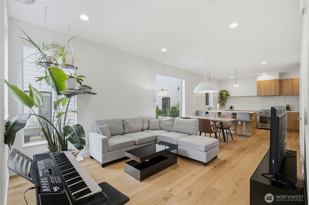 Photo of 514 NE 102nd Street #B, Seattle, WA 98125 (MLS # 2588653)