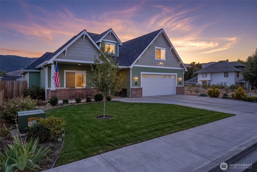 Photo of 1442 Durant Street, Walla Walla, WA 99362 (MLS # 2581443)