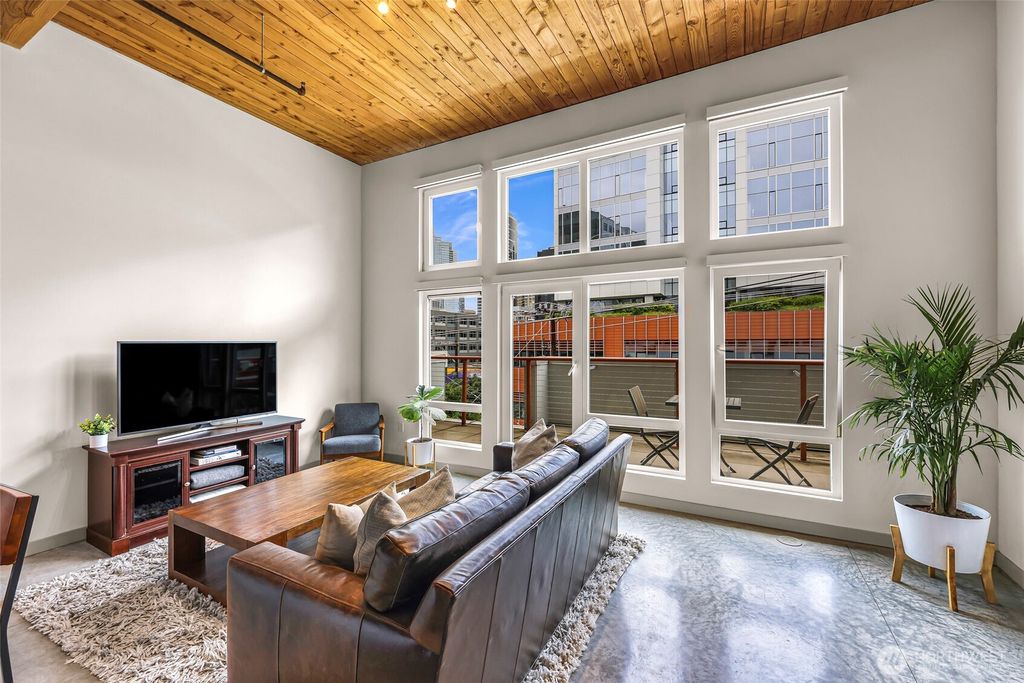 Photo of 401 9th Avenue N #410, Seattle, WA 98109 (MLS # 2376889)