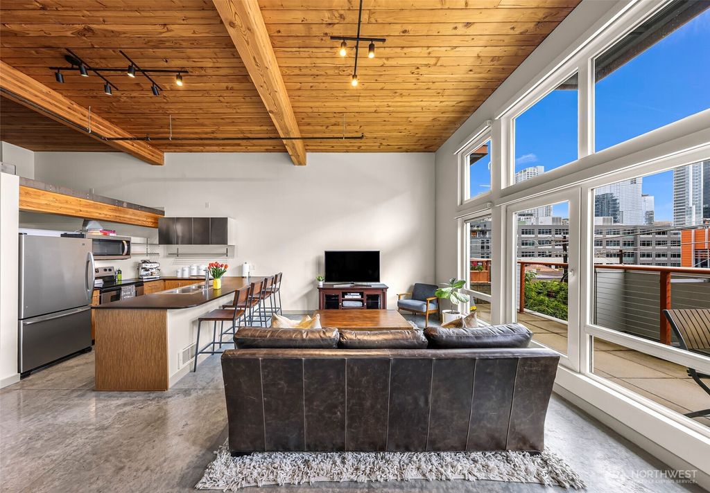 Photo of 401 9th Avenue N #410, Seattle, WA 98109 (MLS # 2376889)