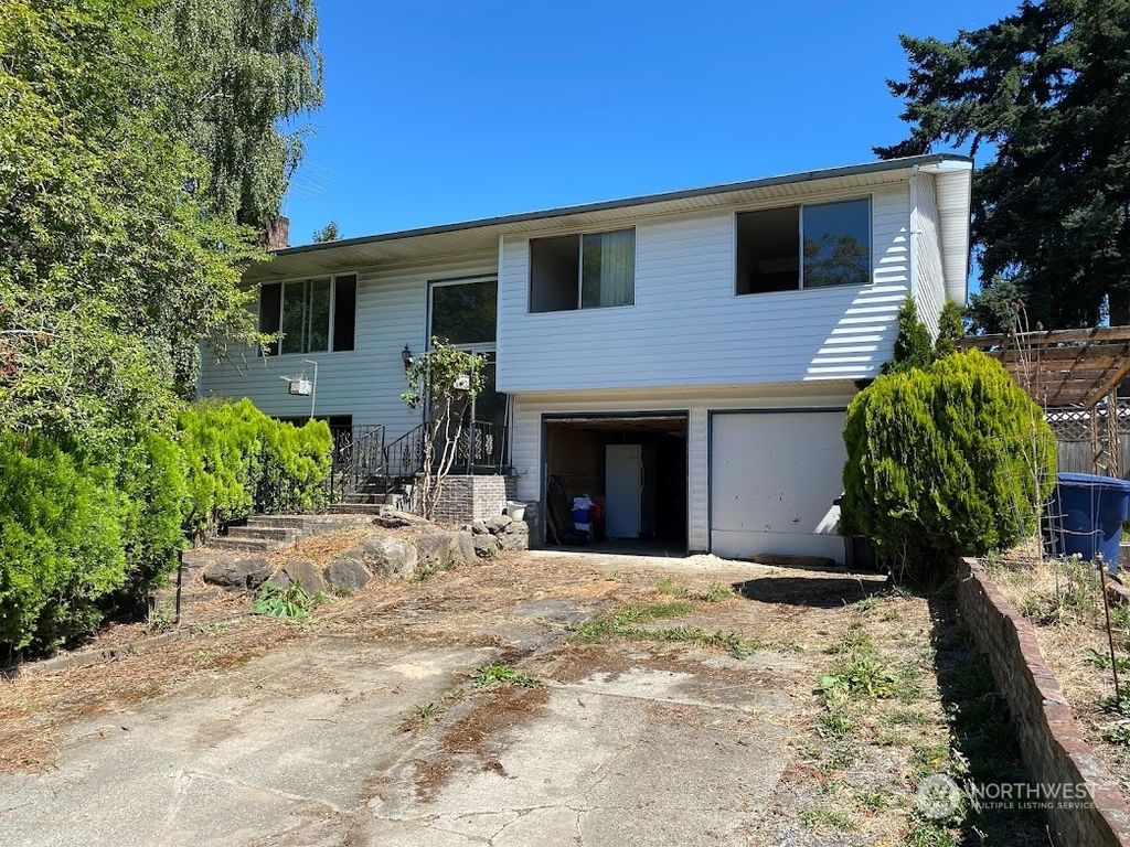 Photo of 5725 61st Drive NE, Marysville, WA 98270 (MLS # 2151855)