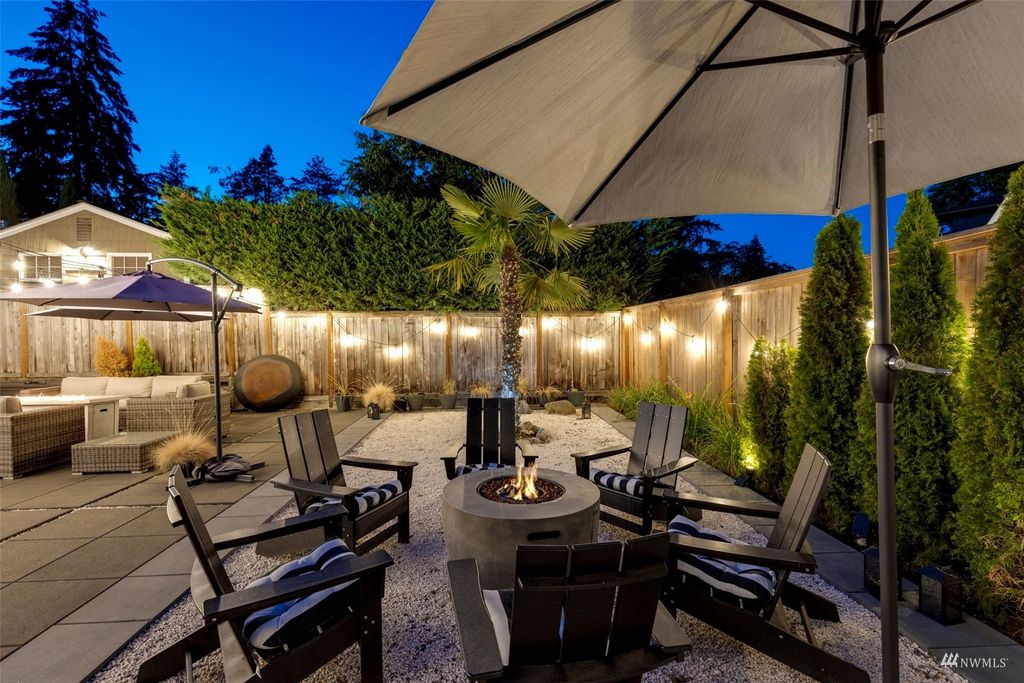 Photo of 2302 NE Northgate Way, Seattle, WA 98125 (MLS # 1985196)