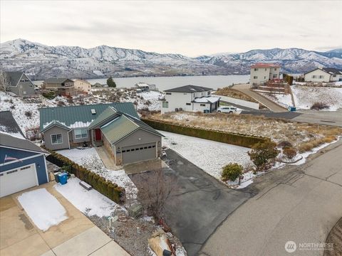 Photo of 214 Stehekin Way, Chelan, WA 98816 (MLS # 2483515)