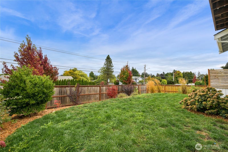 5974 Honeycutt Court