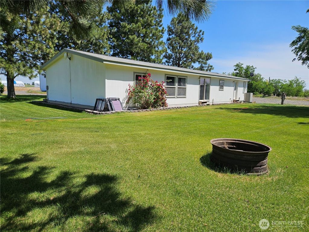 Photo of 2510 Highway 281 Ave, Quincy, WA 98848 (MLS # 2531603)