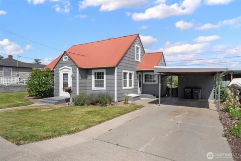137 E Hemlock Avenue Sunnyside WA 98944