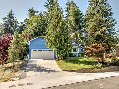 Photo of 1608 Puget Drive, Everett, WA 98203 (MLS # 2557128)