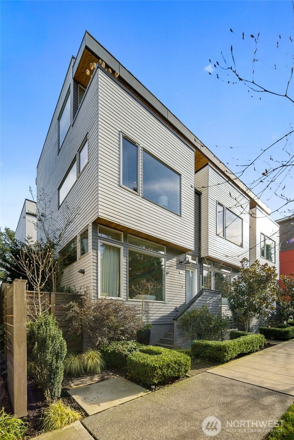 Photo of 1536 N 15th Avenue E, Seattle, WA 98112 (MLS # 2476735)