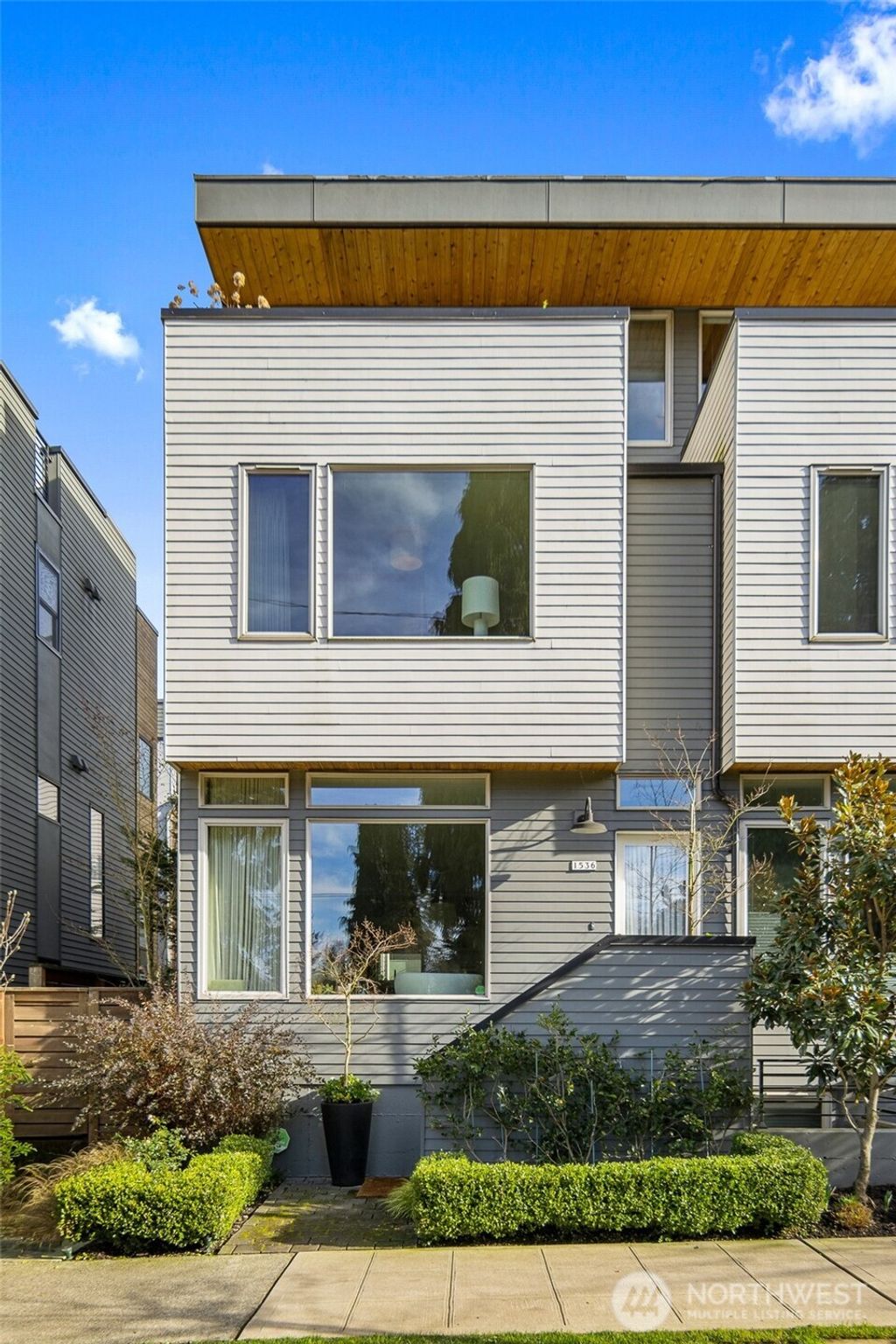 Photo of 1536 N 15th Avenue E, Seattle, WA 98112 (MLS # 2476735)