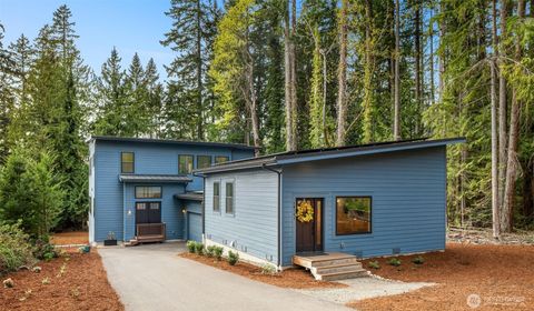 Photo of 10143 Battle Point Drive NE, Bainbridge Island, WA 98110 (MLS # 2502803)