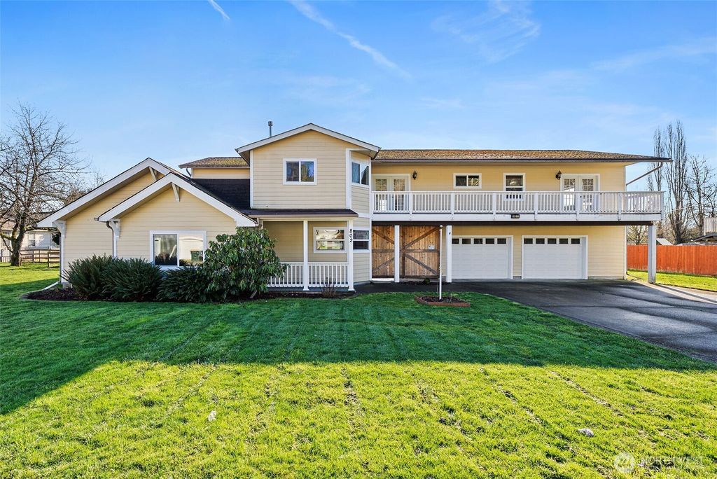 Photo of 802 State Street, Centralia, WA 98531 (MLS # 2479214)