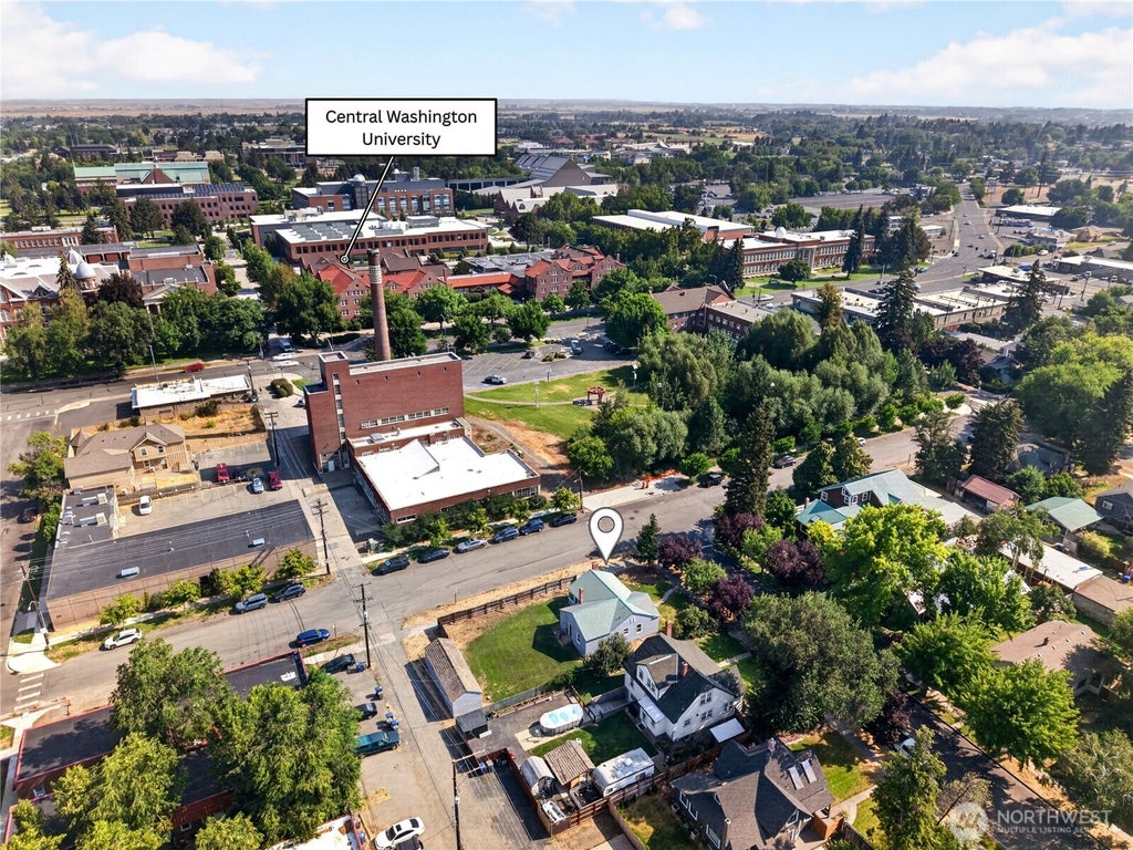 Photo of 609 N Sampson Street, Ellensburg, WA 98926 (MLS # 2559940)