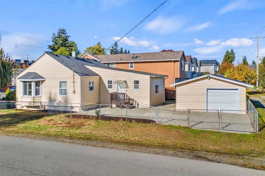Photo of 10056 19th Avenue SW, Seattle, WA 98146 (MLS # 2599746)