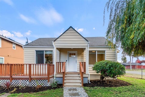Photo of 10056 19th Avenue SW, Seattle, WA 98146 (MLS # 2599746)