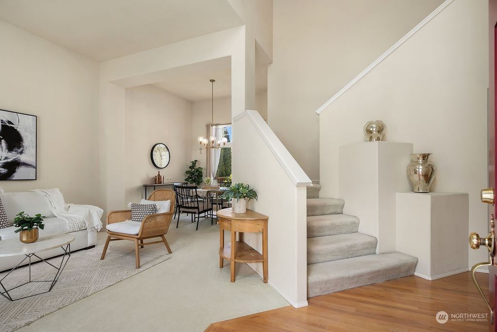 Photo of 25102 SE 41st Drive, Sammamish, WA 98029 (MLS # 2049569)