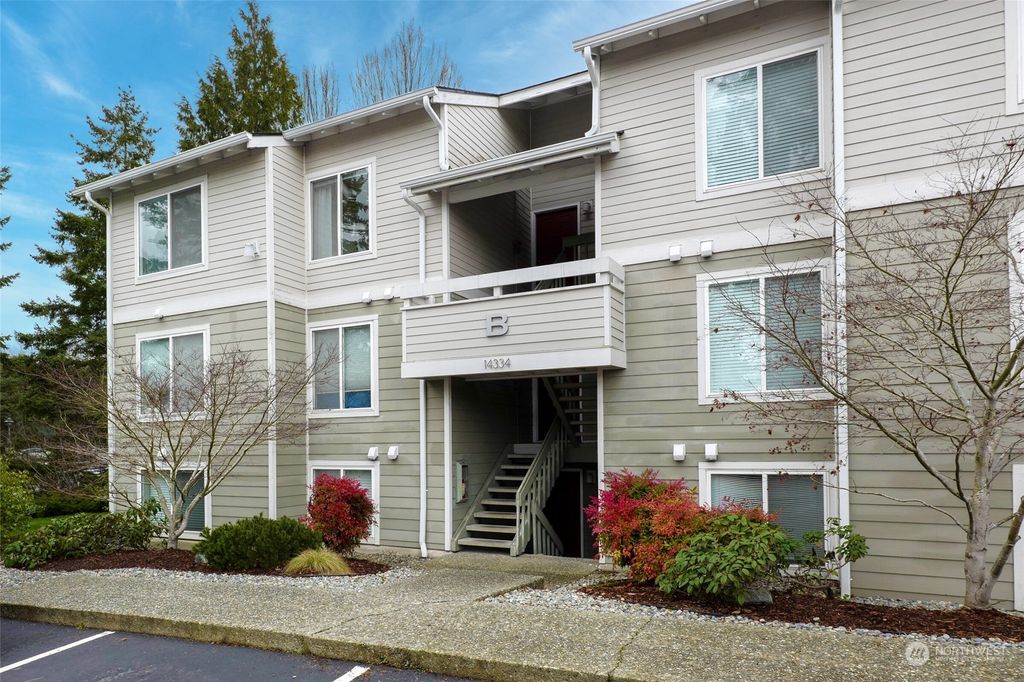 Photo of 14334 126th Avenue NE #B 301, Kirkland, WA 98034 (MLS # 2190444)