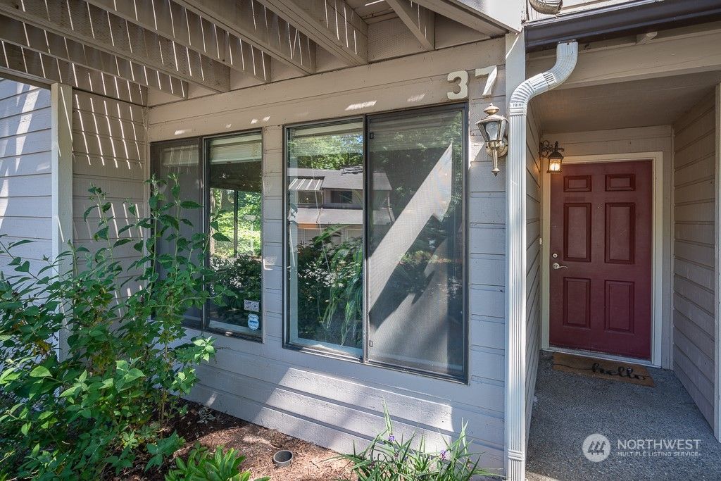 Photo of 1555 Union Avenue NE #G37, Renton, WA 98059 (MLS # 2077306)