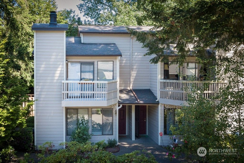 Photo of 1555 Union Avenue NE #G37, Renton, WA 98059 (MLS # 2077306)